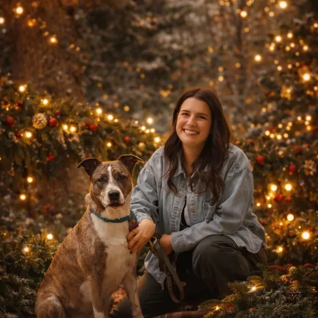 Happy holidays from my family to yours ❤️🎄  Original photo credit to @poochintheparkphotography   #happyholida